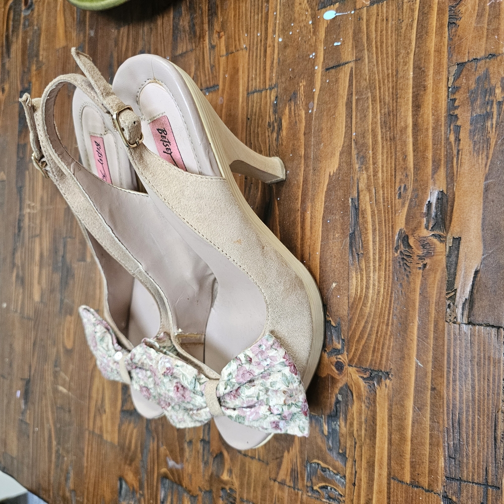 Beige Peep-Toe Heels with Floral Bow